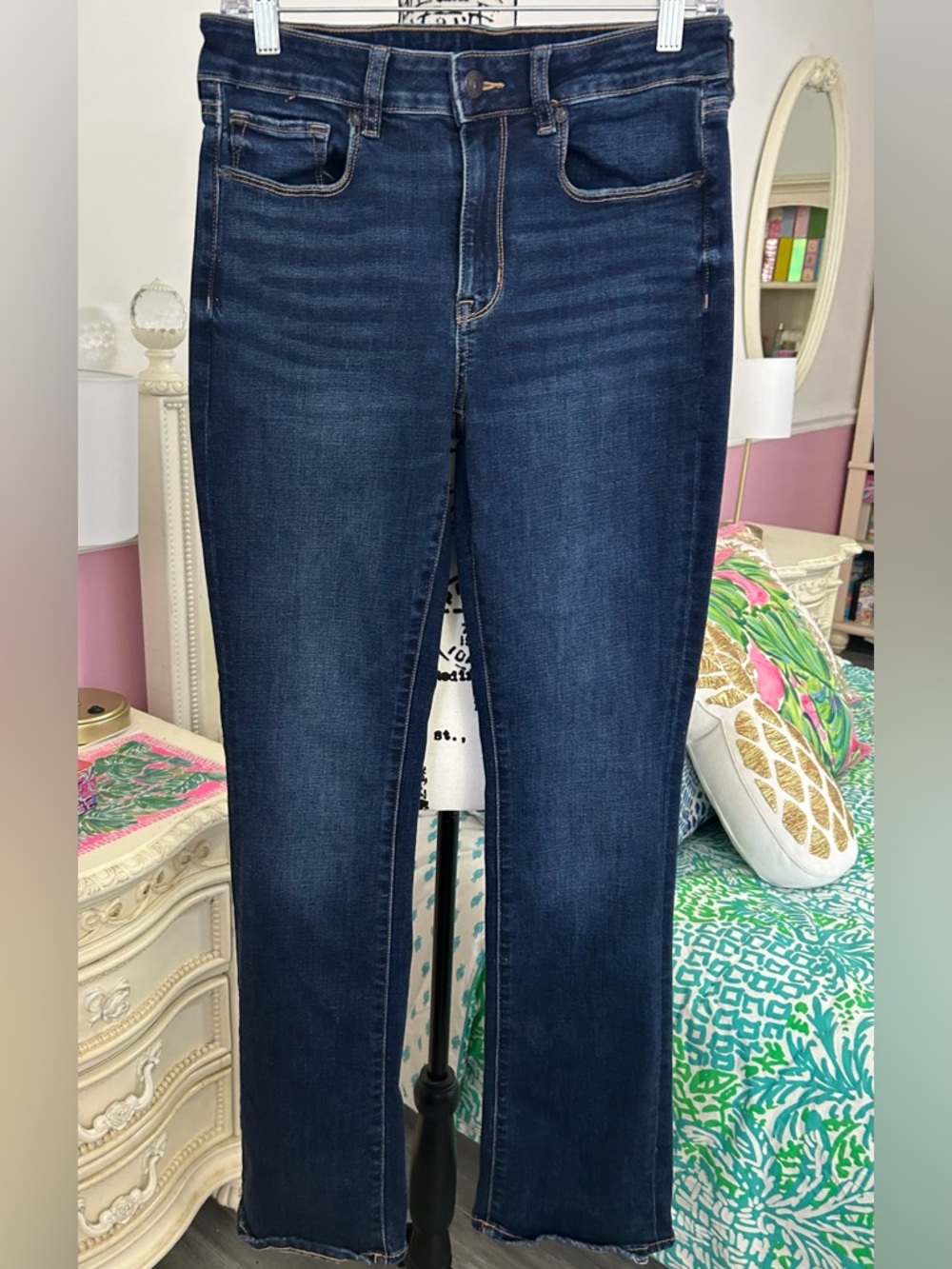 Women’s American Eagle High Rise Skinny Kick jeans, Size 6R